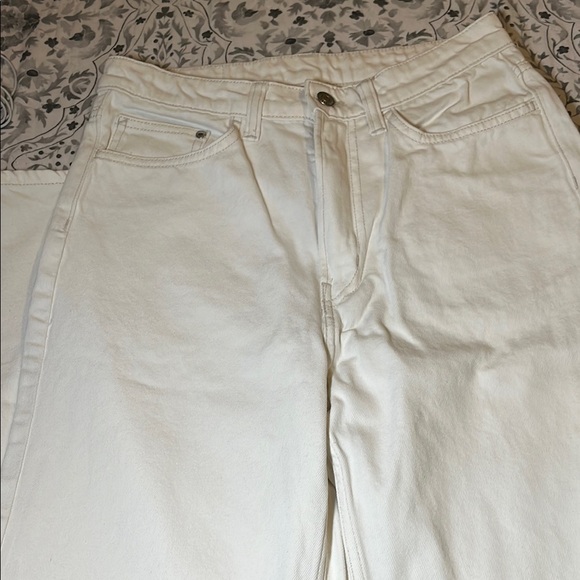 White Jeans - Picture 3 of 3